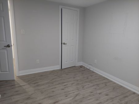 For Lease - 31 Compton Crescent Unit# Bsmt Apt B, Toronto, Ontario - Photo 5