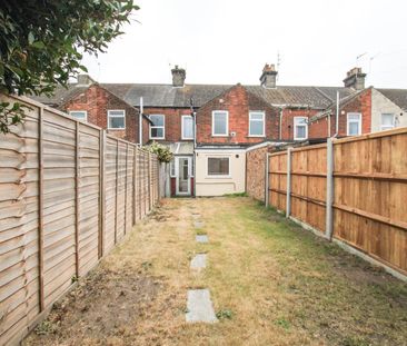 Bells Road Gorleston, Great Yarmouth - Photo 6