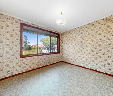 33 Bruce Street, Coburg VIC 3058 - Photo 1