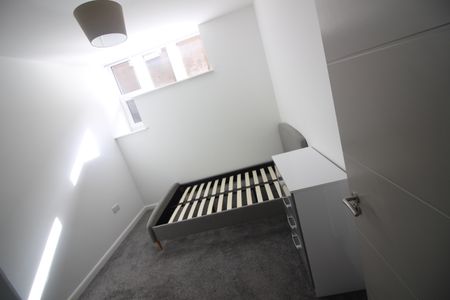 Adamsdown Church, Adamsdown - Photo 4