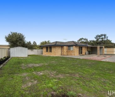 Tidy & Ideally Located Opposite a Family-Friendly Park - Photo 3