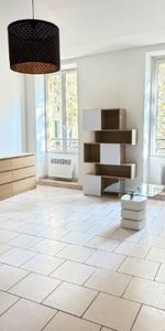 GRAND STUDIO MEUBLE DE 32.50 M² AU CENTRE VILLE - Photo 3