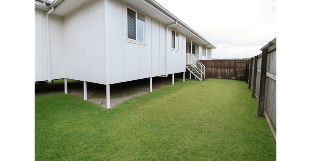 Stunning home in Springfield lakes! - Photo 1