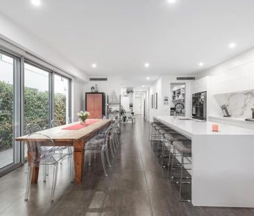 Designed for effortless living across every stage of life - Photo 2