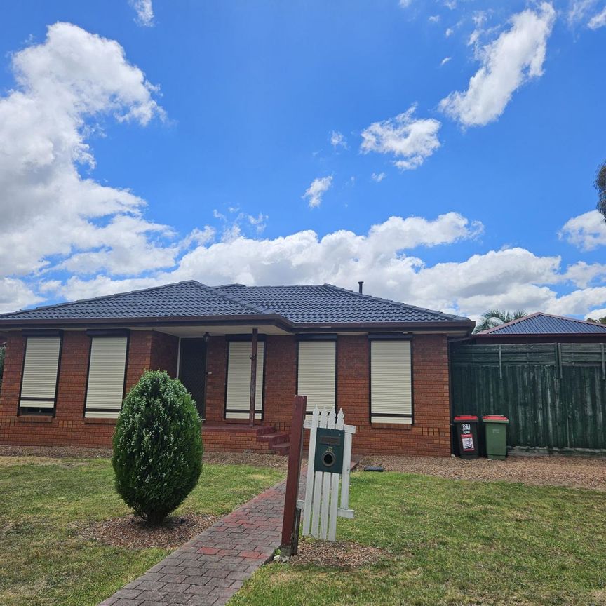 21 Milford Court, Meadow Heights - Photo 1