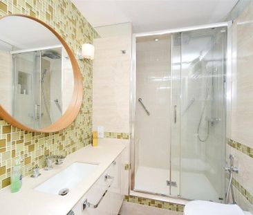 1 Bed Flat, Marine Parade, BN2 - Photo 3