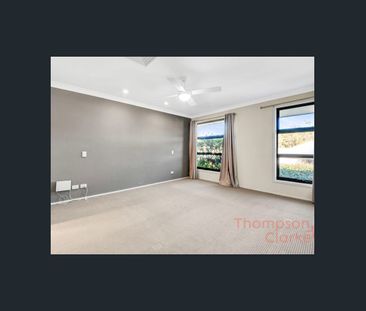 Spacious Family Home - Photo 6