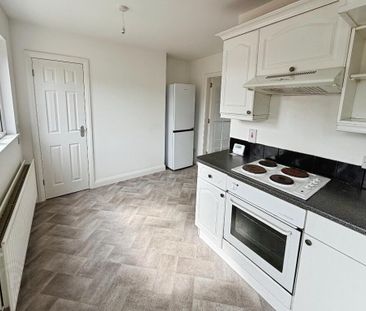 5 Strathearne Place, Lisburn, BT27 4TS - Photo 5