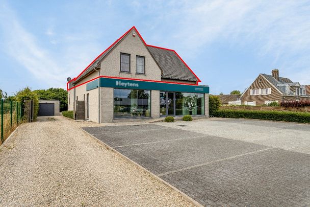 Appartement te huur in Sint-Eloois-Vijve met groot terras - Photo 1