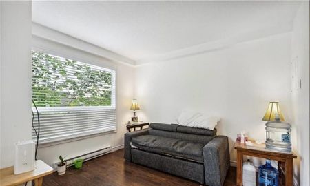 For Lease - 262 Patricia Avenue Unit# 2, Kitchener, Ontario - Photo 4