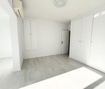 REMODELED TERRACE HOUSE, UNFURNISHED, GARAGE, AIR CONDITIONING, SWI... - Photo 2