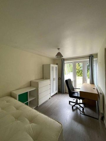 Vernon Close, Leamington Spa, CV32 - Photo 3