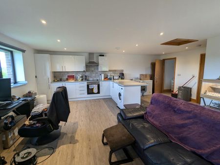 1 bedroom semi-detached bungalow to rent - Photo 2