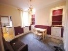 Spacious 5 bedroom mid terrace. Close to university and amenities - Photo 1