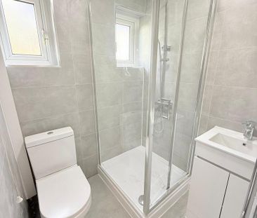 3 bedroom terraced house to rent - Photo 5