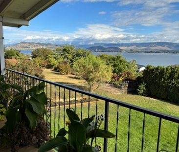 Character Home – Casa Loma – SEASONAL - Photo 4