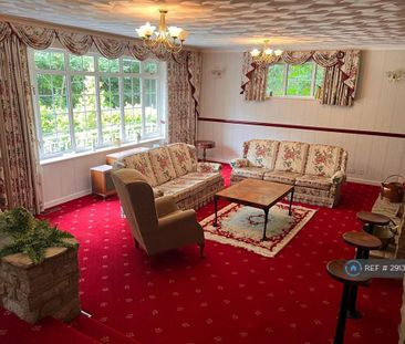 5 bedroom detached house to rent - Photo 4