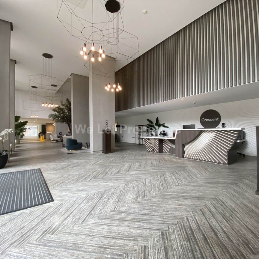 Local Crescent, Salford - Photo 1