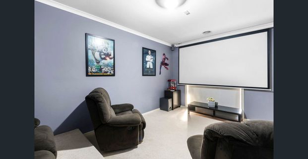 Flexible Family Living with Club access - Photo 1