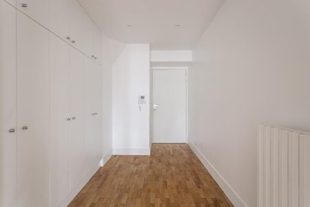 location Appartement T4 DE 109.75m² À PARIS - Photo 2