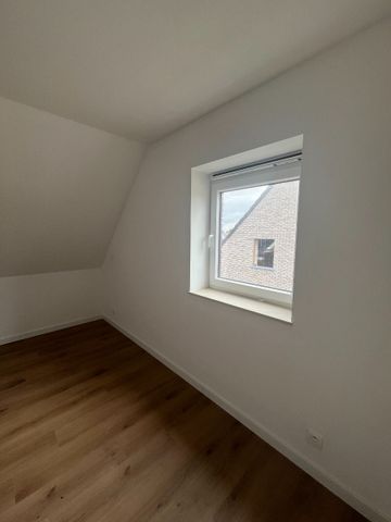 Gezellige instapklare nieuwbouwwoning te huur in Ingooigem - Photo 3
