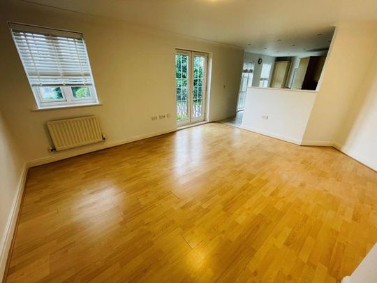 2 bedroom flat to rent - Photo 1