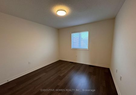 For Lease - 506 Threshing Mill Boulevard, Oakville, Ontario - Photo 4