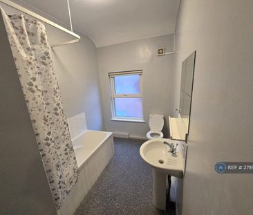 3 bedroom maisonette to rent - Photo 5