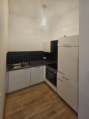 Helle 1-Zimmer-Wohnung im Herzen von Leipzig! EBK, Lift, Fahrrad-SP, Tiefgaragen-SP, ca. 3,29 m Raumhöhe - Foto 5