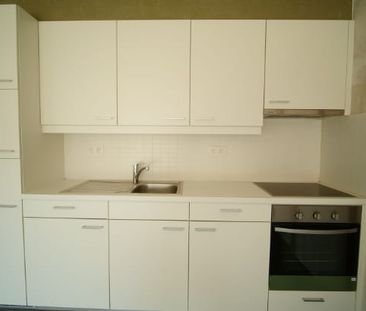 Appartement te huur - foto 2