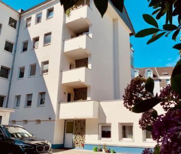 Stilvolle 2-Zimmer-Wohnung mit 2 Balkonen und Doppelstellplatz in B... - Photo 6