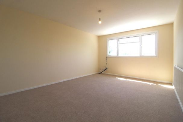 3 bedroom apartment to rent - Photo 1