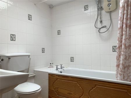 2 bedroom property to rent - Photo 5