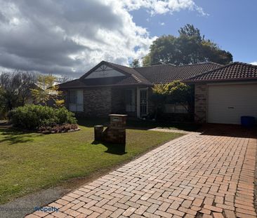 Spacious Home in a Quiet Cul-de-Sac - Photo 1