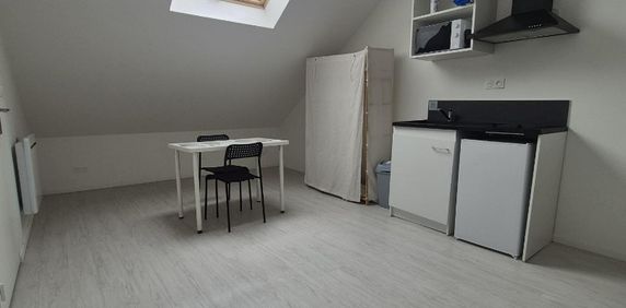 Location Appartement 1 pièce 13m² CAMBRAI 59400 - Photo 2