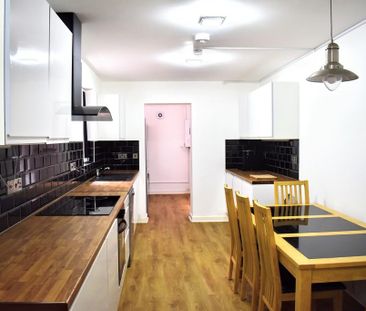 7 bedroom terraced house to rent - Photo 6