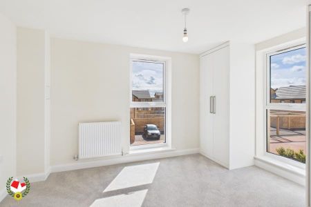 Fry Close, Yate, Bristol - Photo 3