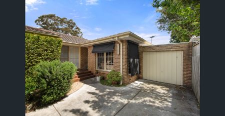 SPACIOUS, SUN-DRENCHED BEACHSIDE REAR UNIT - Photo 5