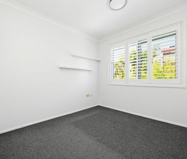 Renovated Coastal Family Home with Huge Pool and Generous Living - Photo 4