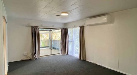 3 bedrooms, Northcross - Photo 2