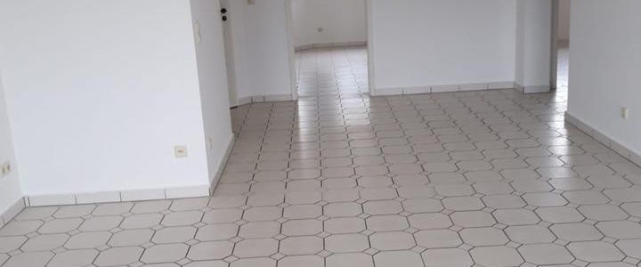 Ruhige 3-Zimmer-Erdgeschosswohnung mit Balkon, EBK in Westerburg - Photo 1