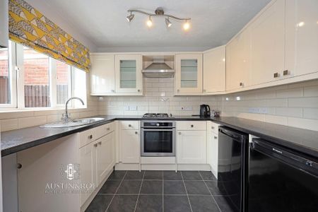 3 bedroom semi-detached house to rent - Photo 2