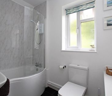 2 bedroom semi-detached house to rent - Photo 3