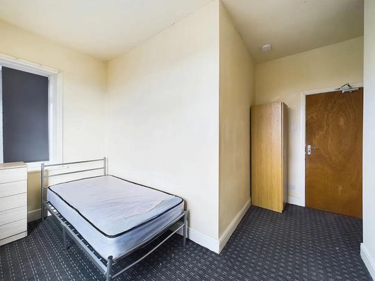 5 bedroom terraced house to rent - Photo 1