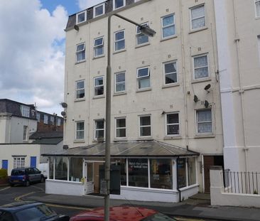 Albany House, Crown Crescent, Scarborough Flat B - Photo 1