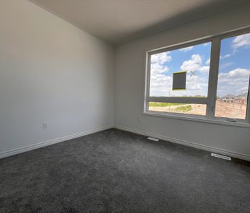 For Lease - 354 Madelaine Drive, Barrie, Ontario - Photo 5