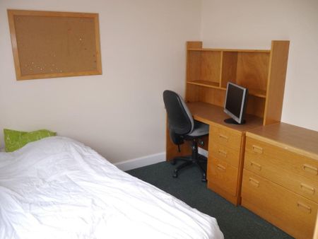 Queen Charlotte Street, Bristol - Photo 4