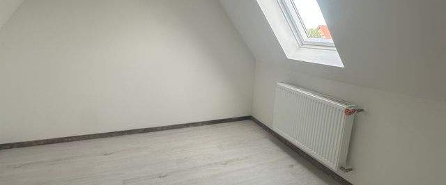 Sehr schöne 5 Zimmer Maisonette in einem Zweifamilienhaus mit Gartennutzung und großen Balkon - Foto 1