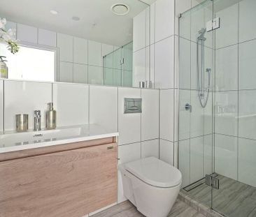 LUXURY LIVING IN THE HEART OF MISSION BAY - Photo 4