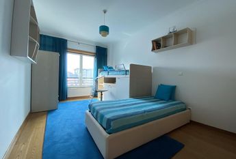 4 Bedroom Apartment with parking, Telheiras, Lisboa